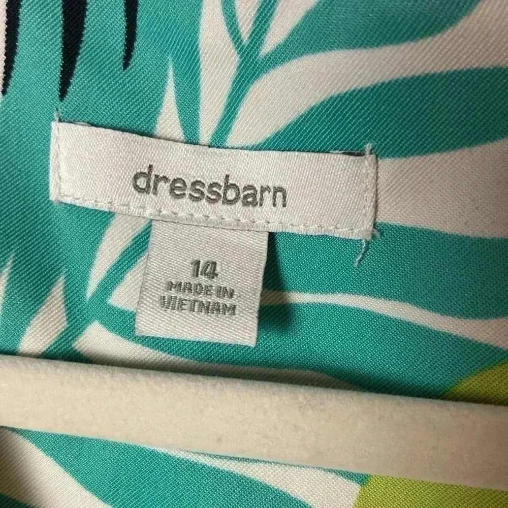 Dressbarn leaf/floral dress‎ - Picture 2 of 5